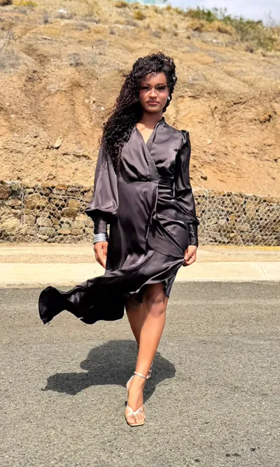 Vestido Midi Cruzado Satén