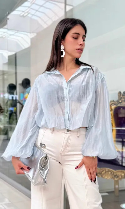 Camisa Celeste Vaporosa