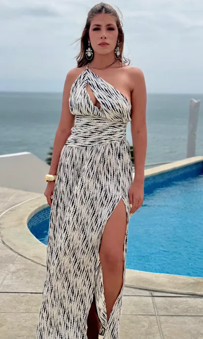 Vestido Largo Estampado Asimétrico