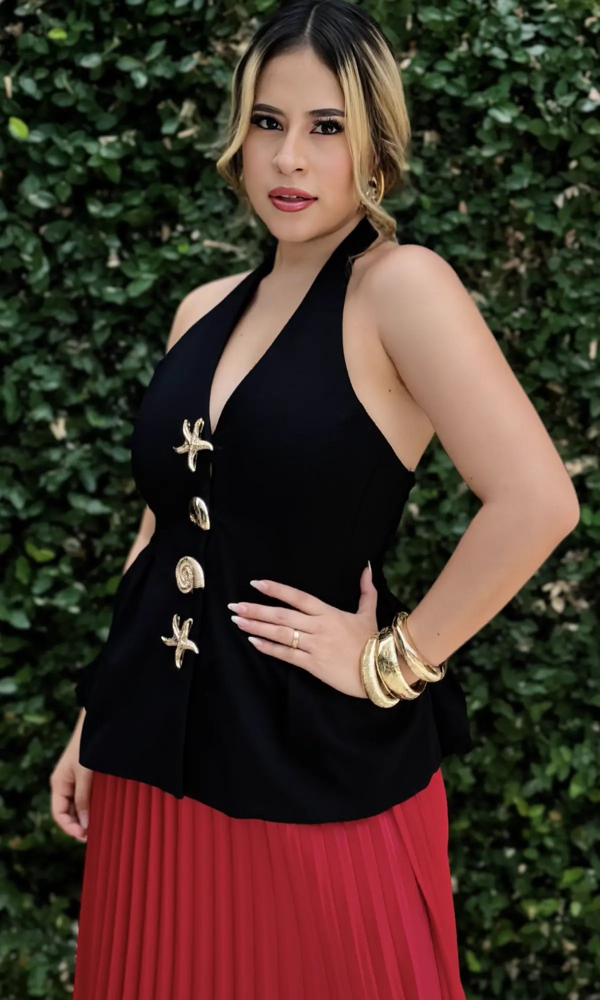 Blusa Halter Botones Dorados