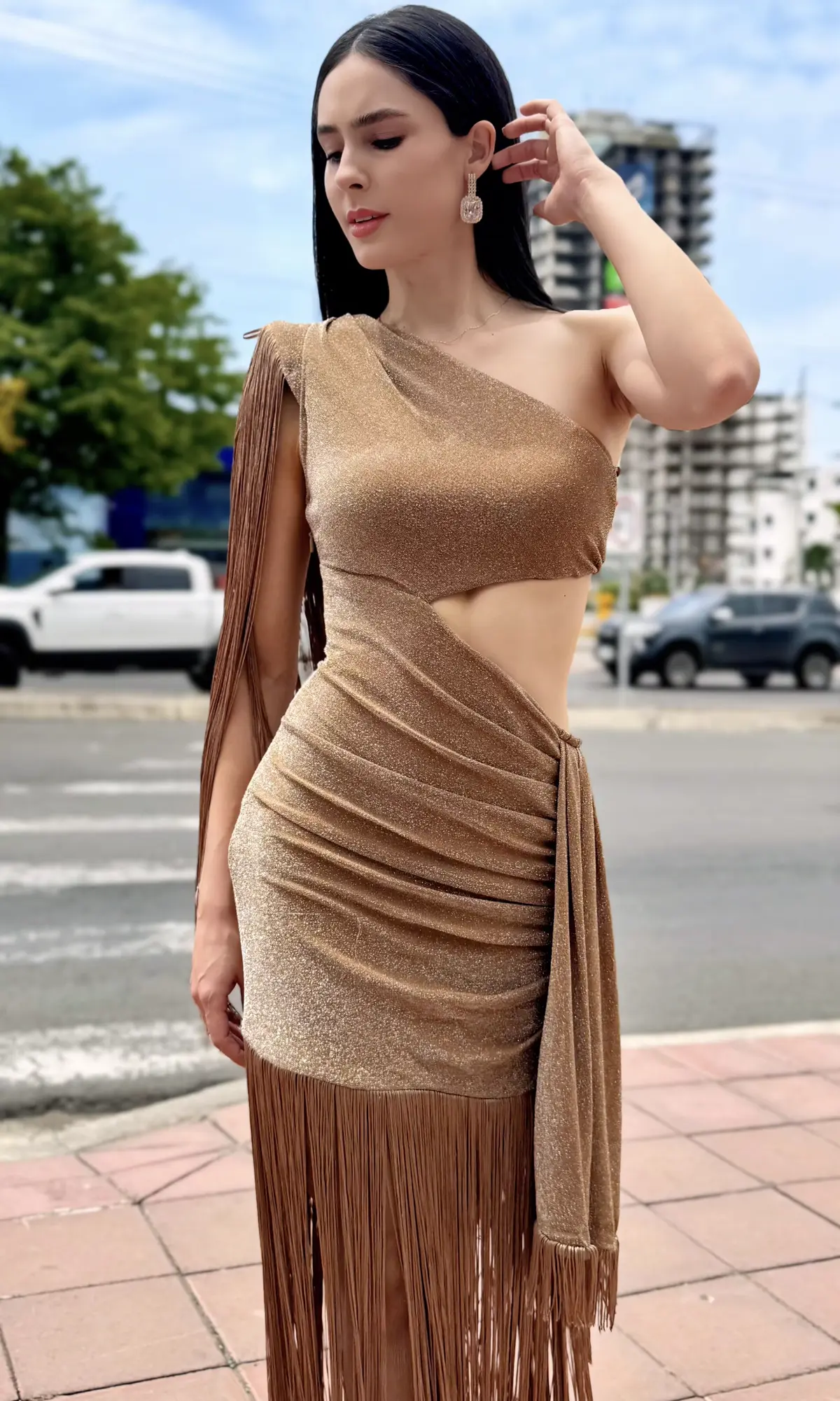 Vestido Un Hombro Flecos